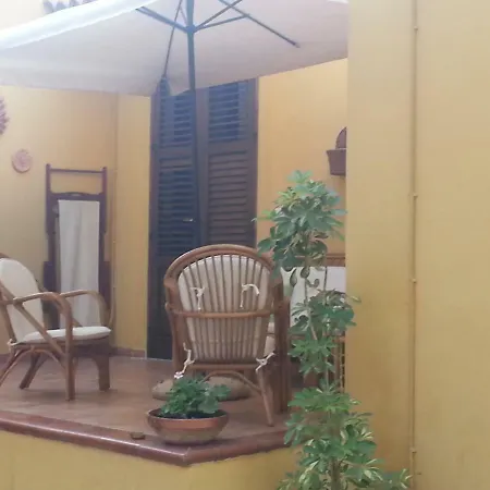 Casa Vacanze A Cornino Vakantiehuis Custonaci